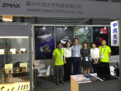 科技创新引领潮流，中润光学惊艳亮相上海CES展